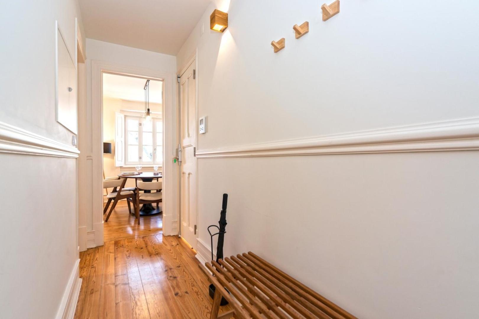 Pretty Penthouse On A Quiet St Close To Everything Apartamento Lisboa