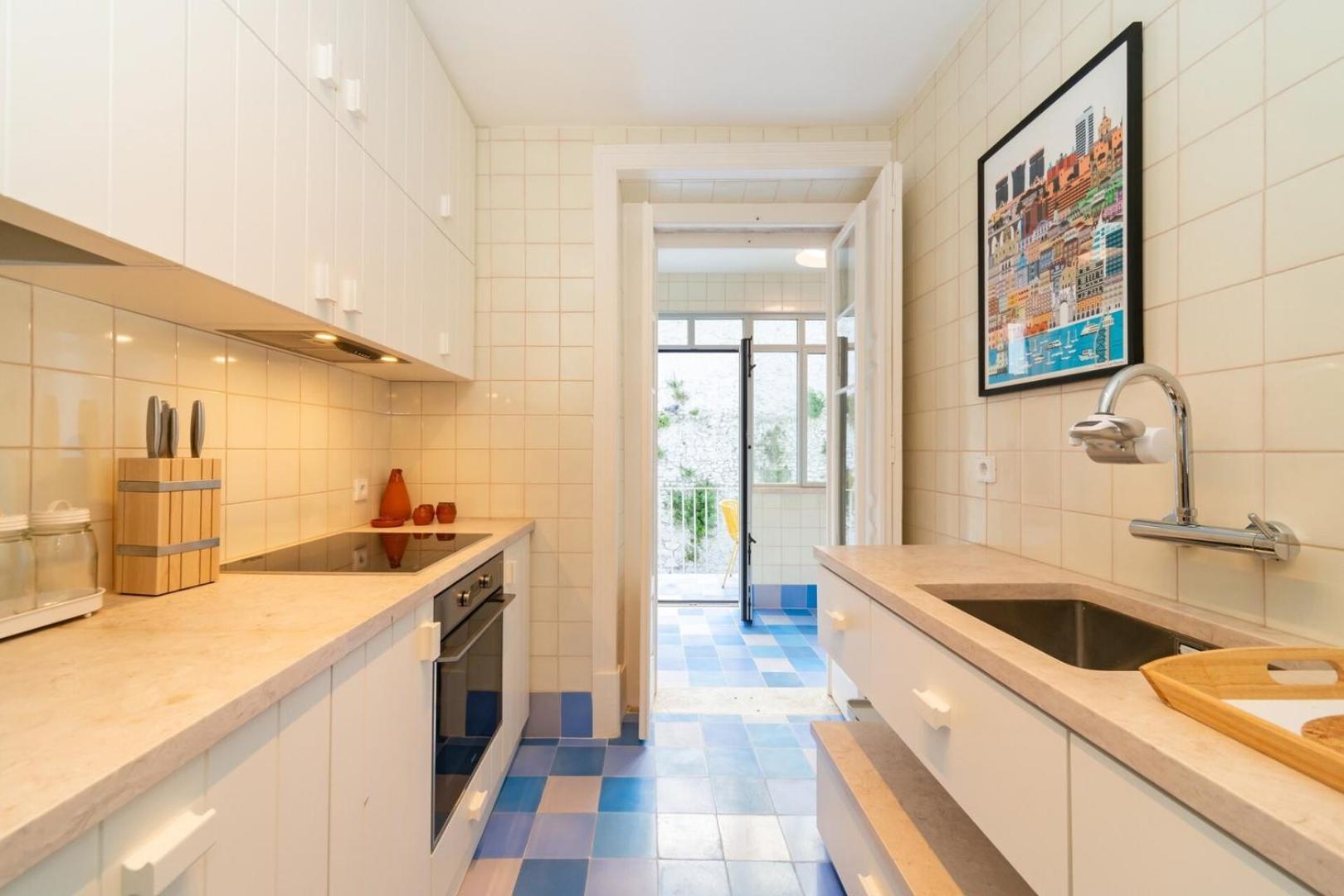 Apartamento Pretty Penthouse On A Quiet St Close To Everything Lisboa